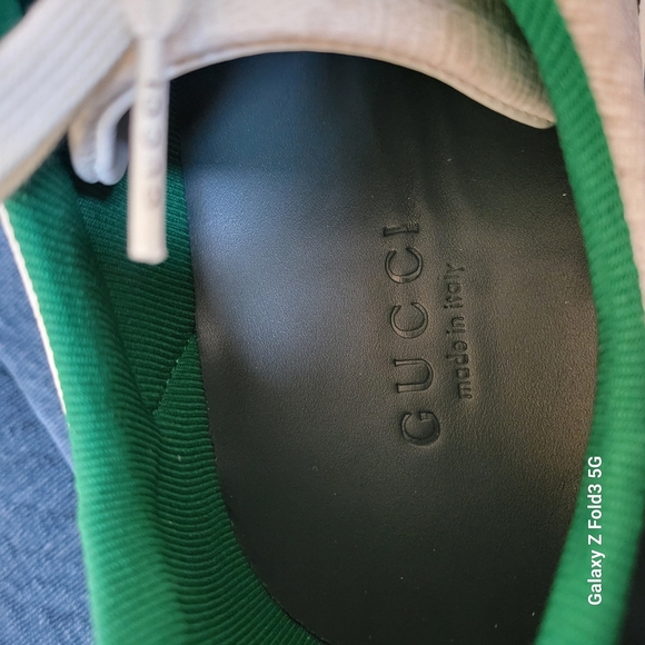 Gucci White and Green Sneakers with Signature Stripe - Picture 6 of 11